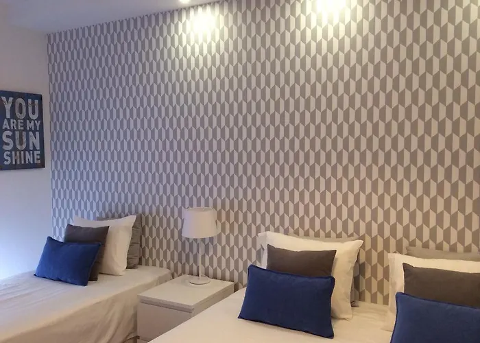 4U Lisbon IV Guesthouse Airport